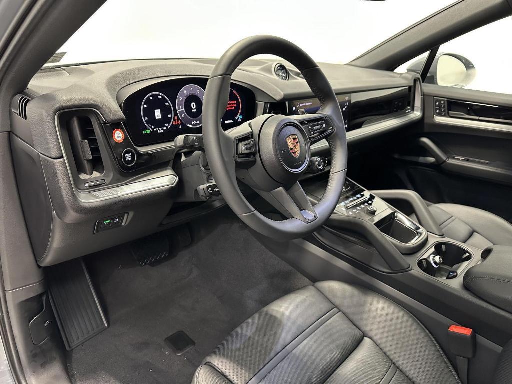 new 2025 Porsche Cayenne car, priced at $106,955