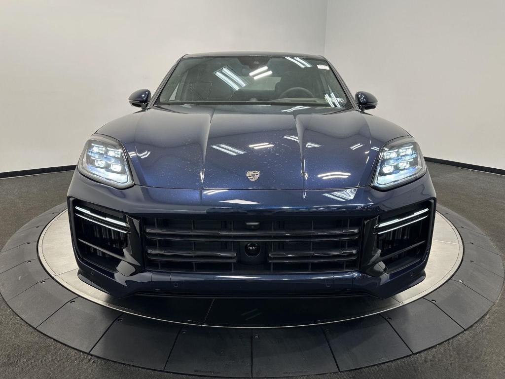 new 2025 Porsche Cayenne car, priced at $193,325