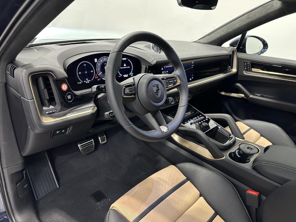 new 2025 Porsche Cayenne car, priced at $193,325