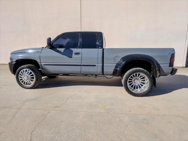 used 2001 Dodge Ram 2500 car, priced at $13,995