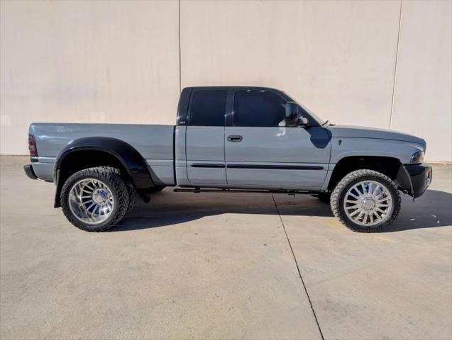 used 2001 Dodge Ram 2500 car, priced at $13,995