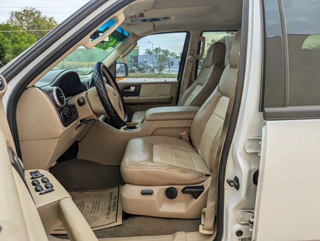 used 2003 Ford Expedition car, priced at $5,995