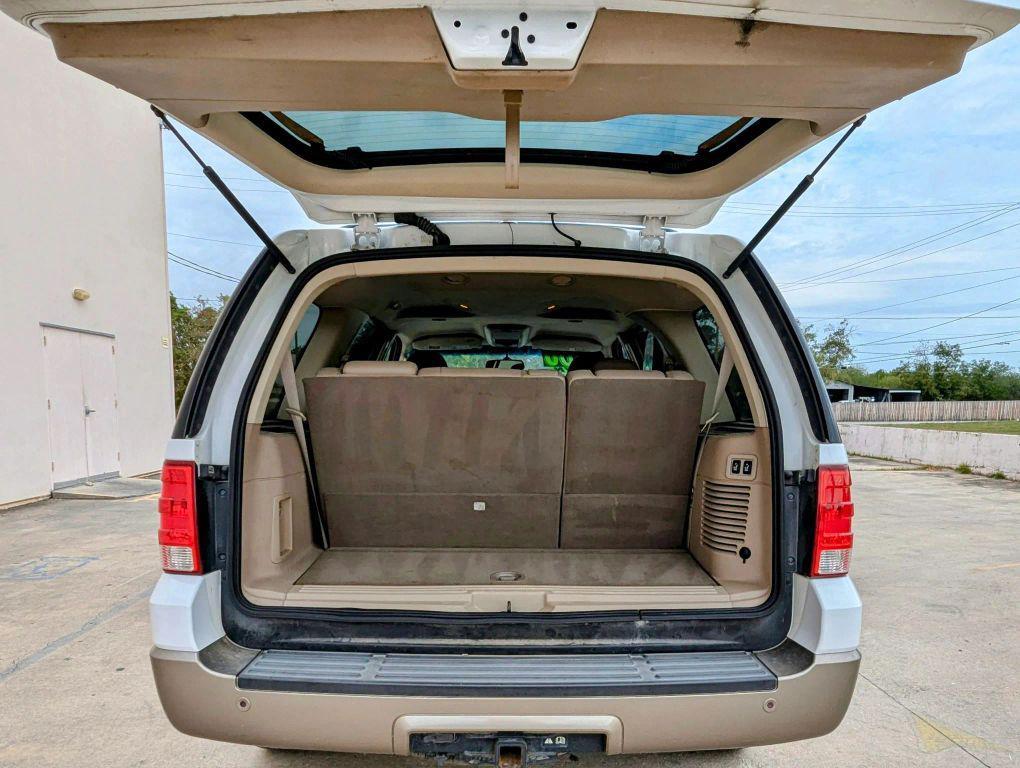 used 2003 Ford Expedition car, priced at $5,995