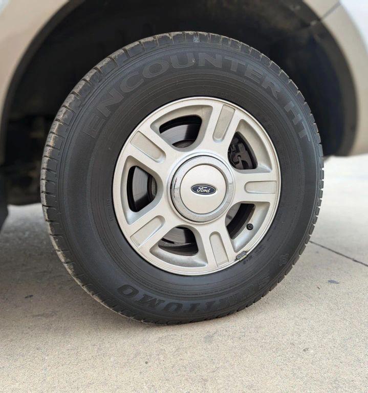 used 2003 Ford Expedition car, priced at $5,995
