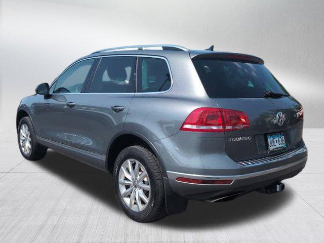 used 2016 Volkswagen Touareg car
