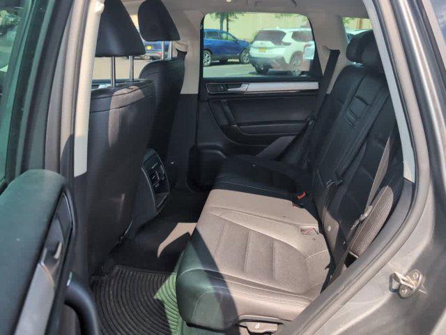 used 2016 Volkswagen Touareg car