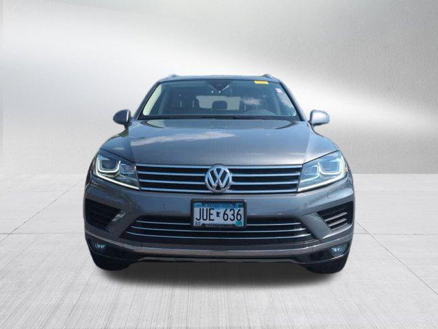 used 2016 Volkswagen Touareg car