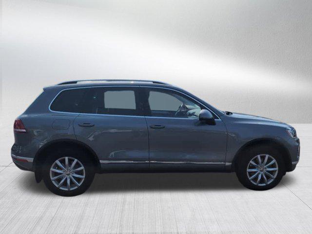 used 2016 Volkswagen Touareg car