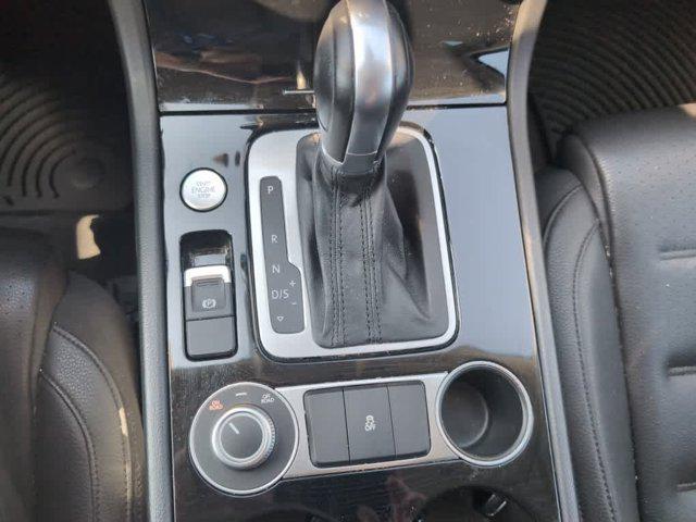 used 2016 Volkswagen Touareg car