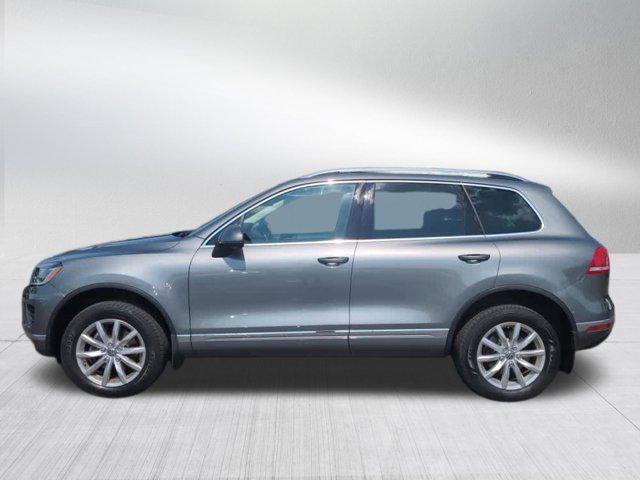 used 2016 Volkswagen Touareg car