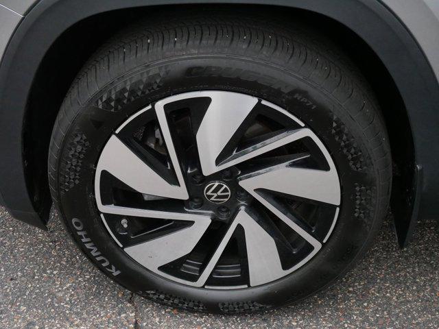used 2024 Volkswagen Atlas car, priced at $36,975