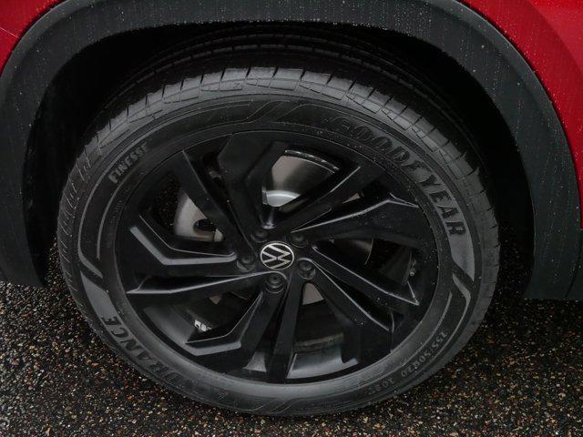 used 2020 Volkswagen Atlas Cross Sport car, priced at $25,975