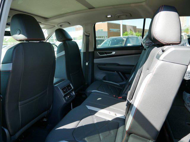 new 2025 Volkswagen Atlas car, priced at $47,681