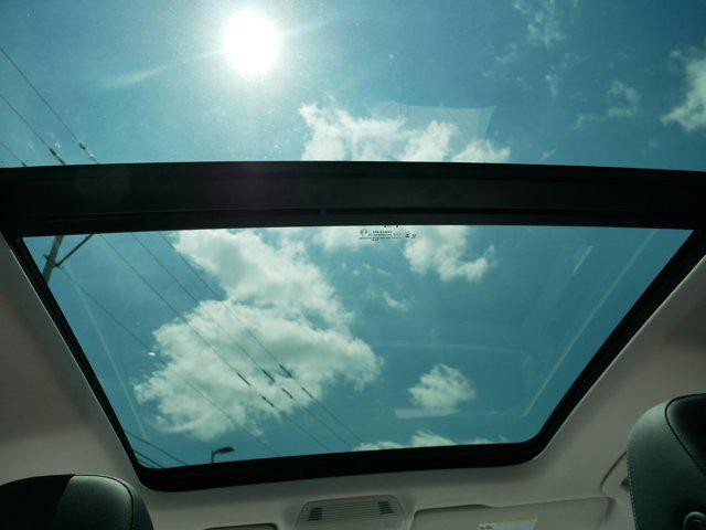 new 2025 Volkswagen Tiguan car, priced at $35,014