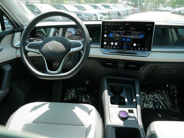 new 2025 Volkswagen Tiguan car, priced at $35,014