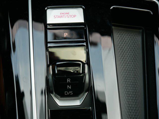 new 2025 Volkswagen Golf GTI car, priced at $40,029