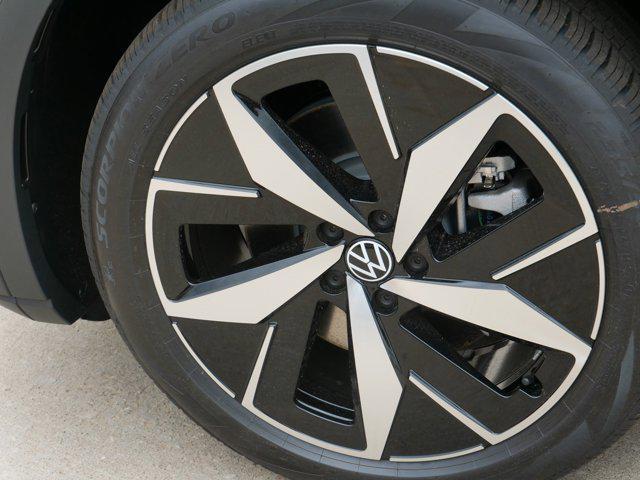 new 2025 Volkswagen ID.4 car, priced at $48,432