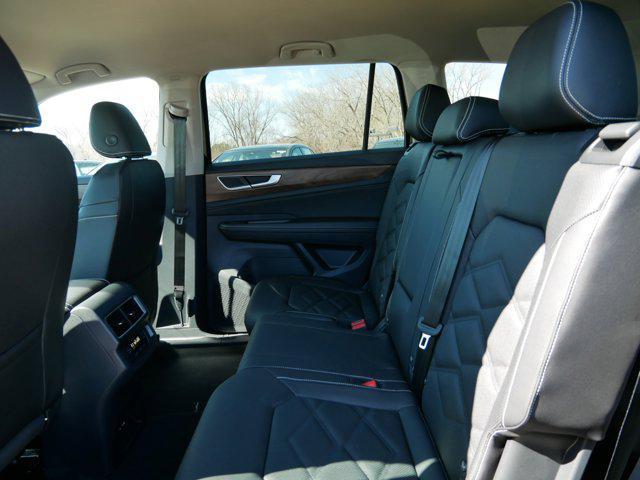 new 2025 Volkswagen Atlas car, priced at $39,035
