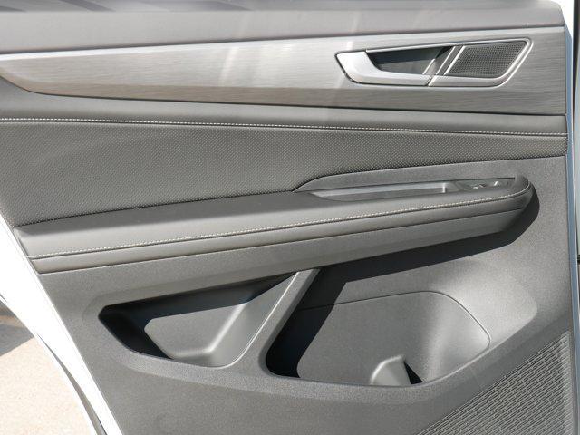 new 2026 Volkswagen Atlas Cross Sport car, priced at $43,354