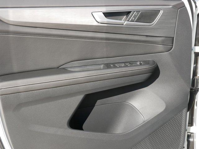 new 2026 Volkswagen Atlas Cross Sport car, priced at $43,354