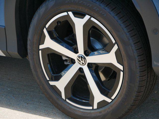 new 2025 Volkswagen Tiguan car, priced at $36,019
