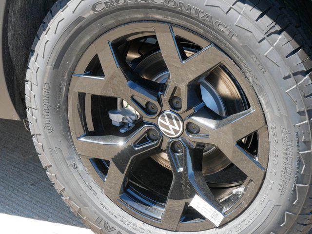 new 2025 Volkswagen Atlas car, priced at $45,312