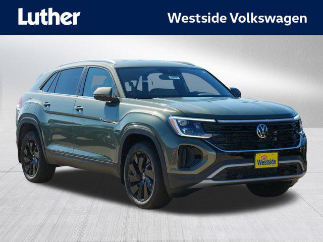 new 2026 Volkswagen Atlas Cross Sport car, priced at $47,389