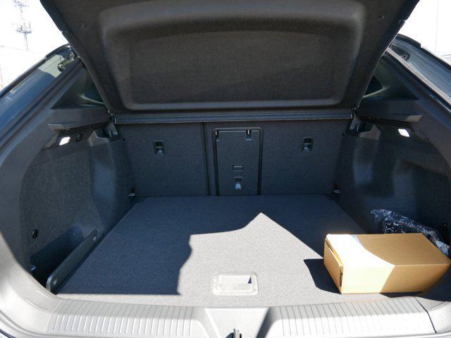 new 2025 Volkswagen ID.4 car, priced at $52,033
