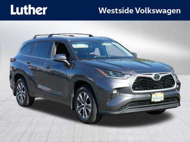 used 2021 Toyota Highlander car, priced at $34,973