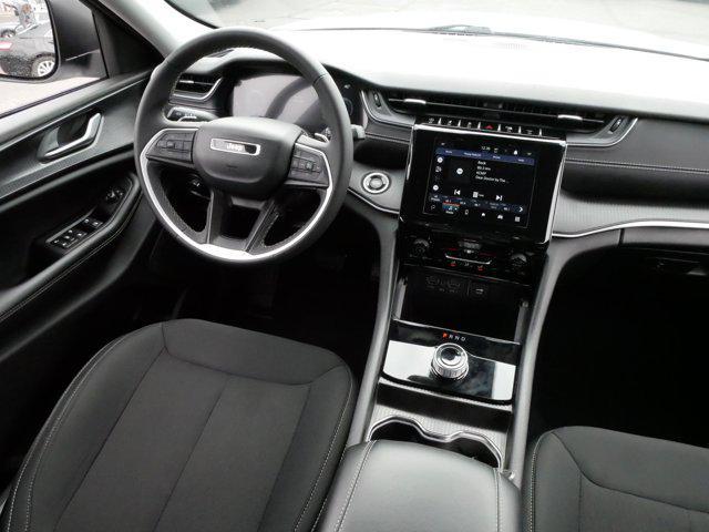 used 2024 Jeep Grand Cherokee car, priced at $32,975