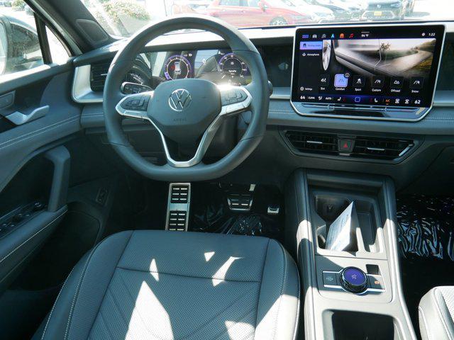 new 2025 Volkswagen Tiguan car, priced at $38,189