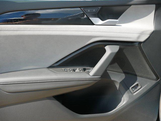 new 2025 Volkswagen Tiguan car, priced at $34,564