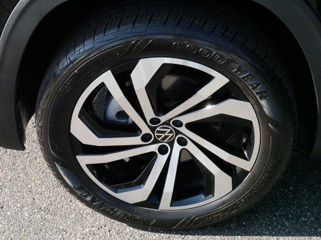used 2022 Volkswagen Atlas car, priced at $33,975