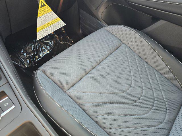 new 2025 Volkswagen Tiguan car, priced at $35,014