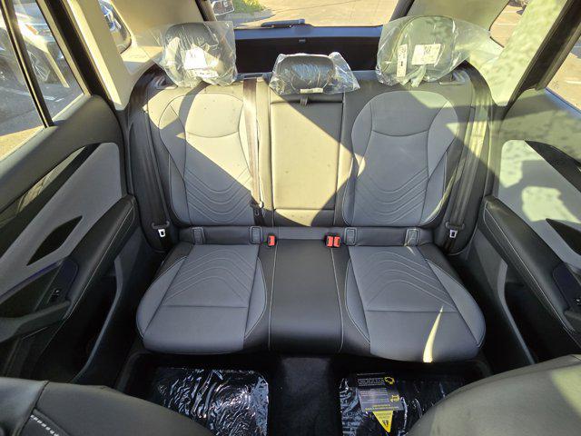 new 2025 Volkswagen Tiguan car, priced at $35,014