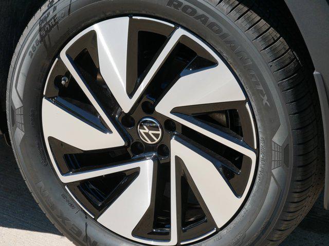 new 2025 Volkswagen Atlas car, priced at $45,949