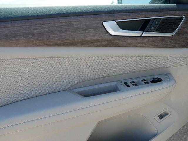 new 2025 Volkswagen Atlas car, priced at $45,949