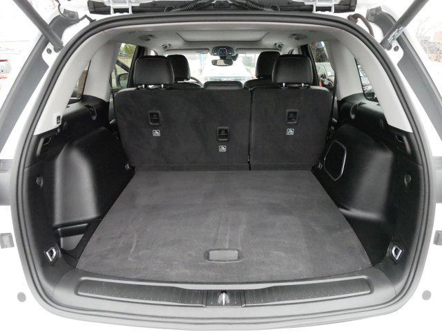 used 2022 Jeep Grand Cherokee car, priced at $33,975