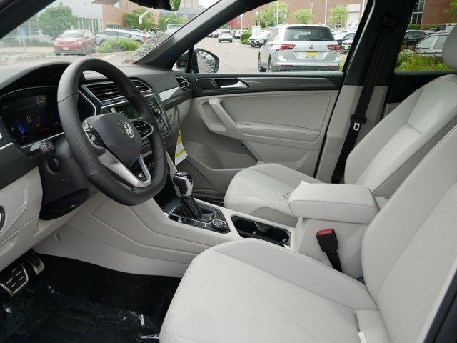 new 2024 Volkswagen Tiguan car, priced at $34,073