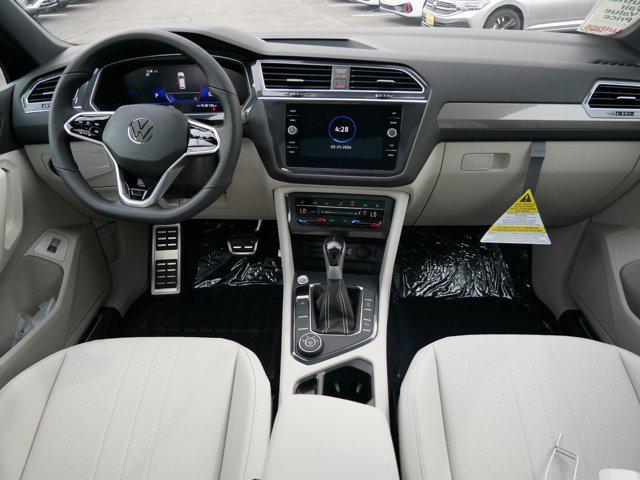 new 2024 Volkswagen Tiguan car, priced at $34,073