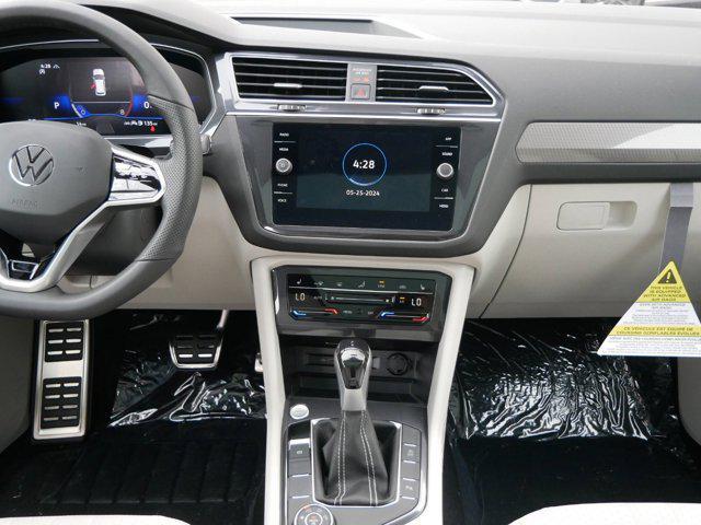 new 2024 Volkswagen Tiguan car, priced at $34,073