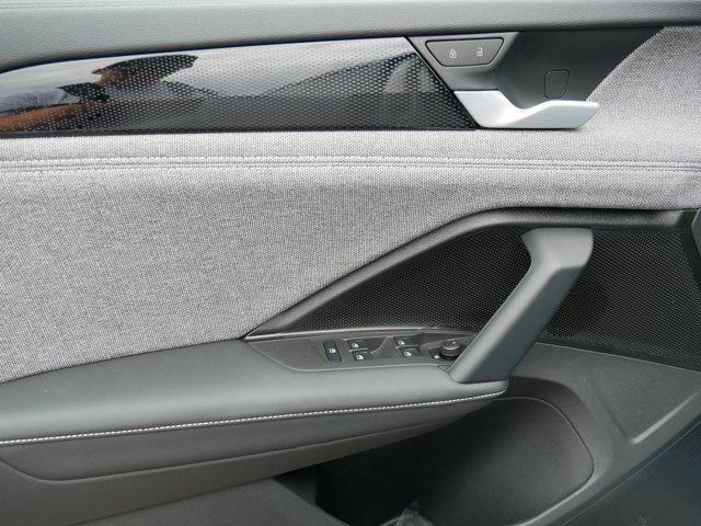 new 2025 Volkswagen Tiguan car, priced at $31,869