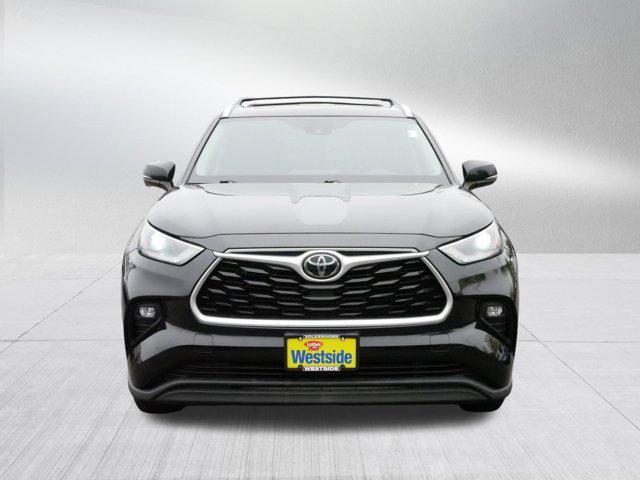 used 2021 Toyota Highlander car, priced at $37,975