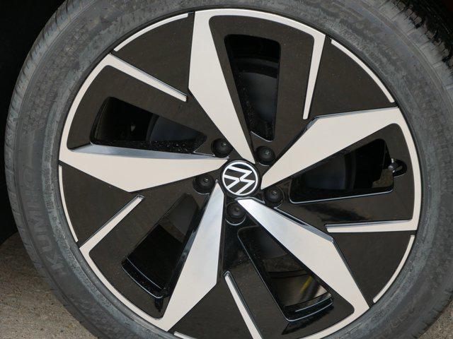new 2025 Volkswagen ID.4 car, priced at $54,952