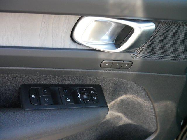 used 2024 Volvo XC40 car, priced at $31,975