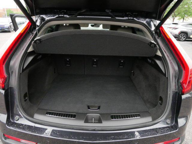 used 2022 Cadillac XT4 car, priced at $27,475
