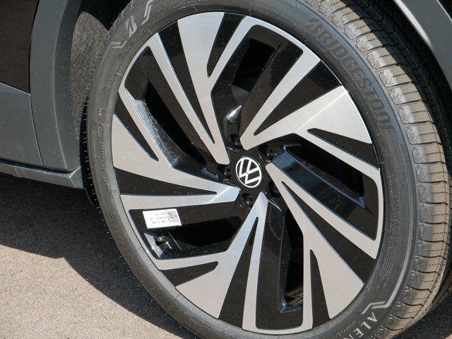 new 2025 Volkswagen ID.4 car, priced at $52,528
