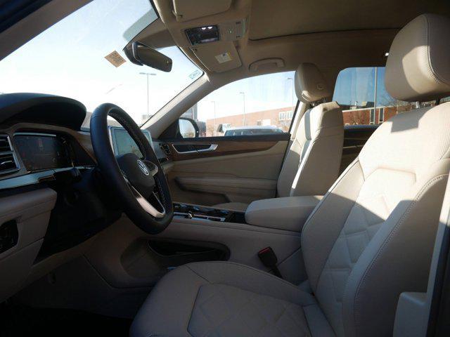 new 2025 Volkswagen Atlas car, priced at $46,608
