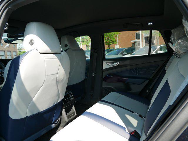 new 2025 Volkswagen ID.4 car, priced at $49,757