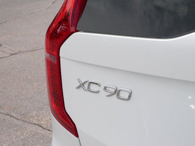 used 2022 Volvo XC90 car, priced at $48,975